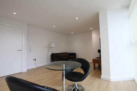 1 bedroom apartment to rent, Commercial Street, Manchester M15