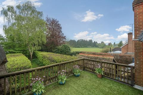 5 bedroom detached house for sale, Petersfield Road, Ropley, Alresford, Hampshire, SO24