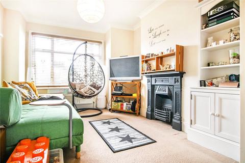 2 bedroom terraced house for sale, Kings Highway, Plumstead Common, SE18