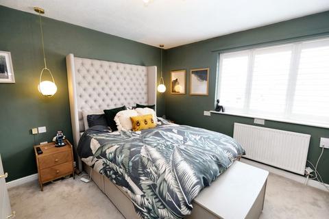 4 bedroom detached house for sale, Waterslea, Eccles, M30