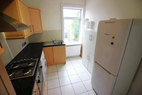 2 bedroom flat to rent, Scarisbrick New Road, Southport, PR8