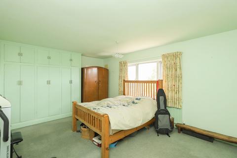 36 Rushley Drive, Sheffield, S17 3EN