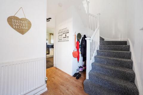 3 bedroom semi-detached house for sale, Ilford IG3