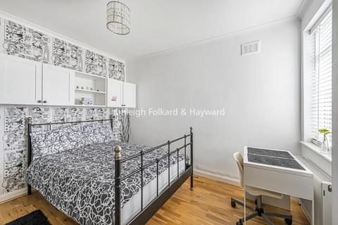 2 bedroom flat for sale, Harvist Road, Queen's Park