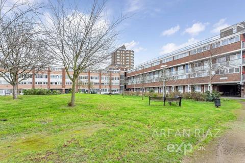 3 bedroom apartment to rent, Buckland Court St. John's Estate, London N1