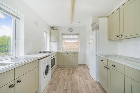 17 Faversham Road, London, SE6 4XE