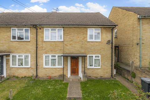 17 Faversham Road, London, SE6 4XE