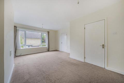17 Faversham Road, London, SE6 4XE