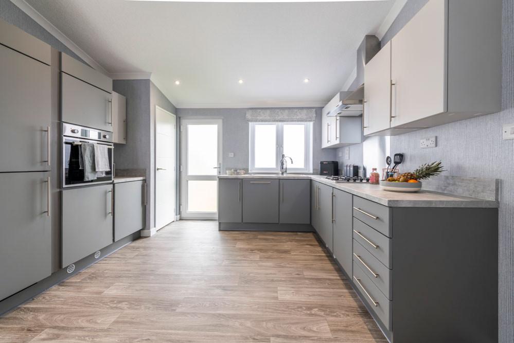 Barnoldswick, Lancashire, BB18 2 bed park home for sale £210,000