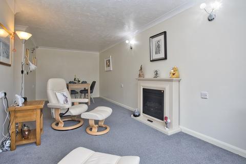 1 bedroom flat for sale, The Bayle, Glendale The Bayle, CT20