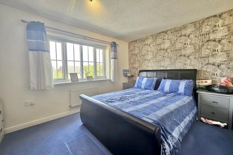 3 bedroom semi-detached house for sale, Higham Way, Garforth