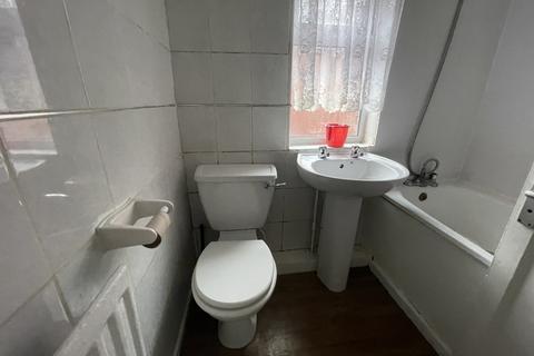 3 bedroom terraced house to rent, St. Pauls Road, Smethwick, West Midlands, B66