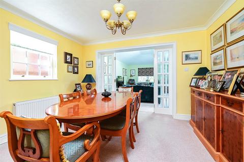 undefined, Winchfield Court, Winchfield RG27