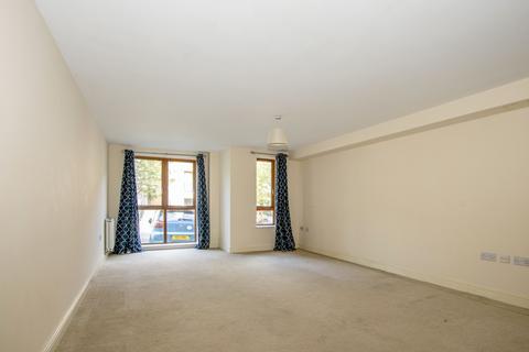 1 bedroom flat for sale, Commonwealth Drive, Crawley RH10