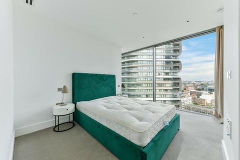 2 bedroom apartment to rent, Bollinder Place, Carrara Tower, EC1V
