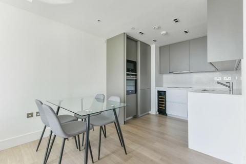 2 bedroom apartment to rent, Bollinder Place, Carrara Tower, EC1V