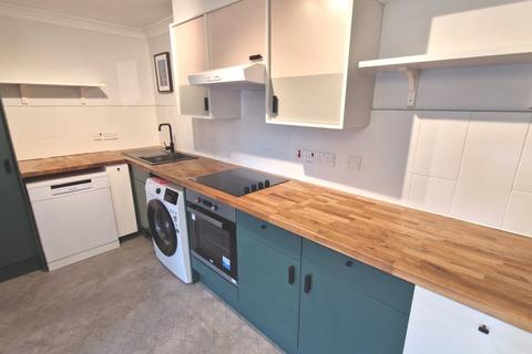 2 bedroom flat to rent, Trafalgar View, Whitecross Street BN1