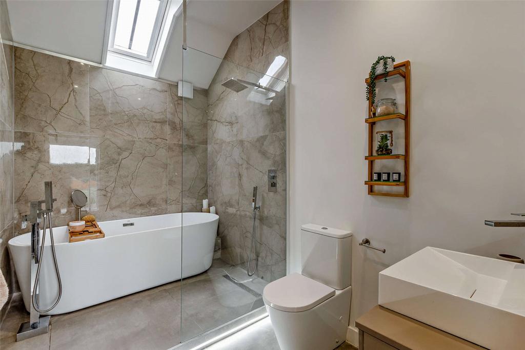 Main Bathroom