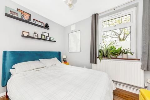 3 bedroom apartment for sale, Pomeroy Street, New Cross, London, SE14