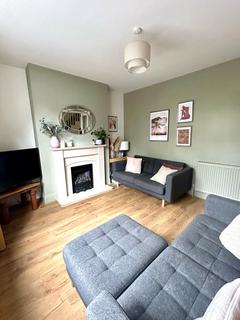 3 bedroom end of terrace house to rent, Teignmouth, Devon, TQ14