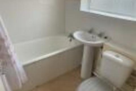 2 bedroom flat to rent, Kinwarton Rd  Alcester  B49 6AA