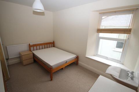 5 bedroom terraced house to rent, Trematon Terrace, Plymouth PL4