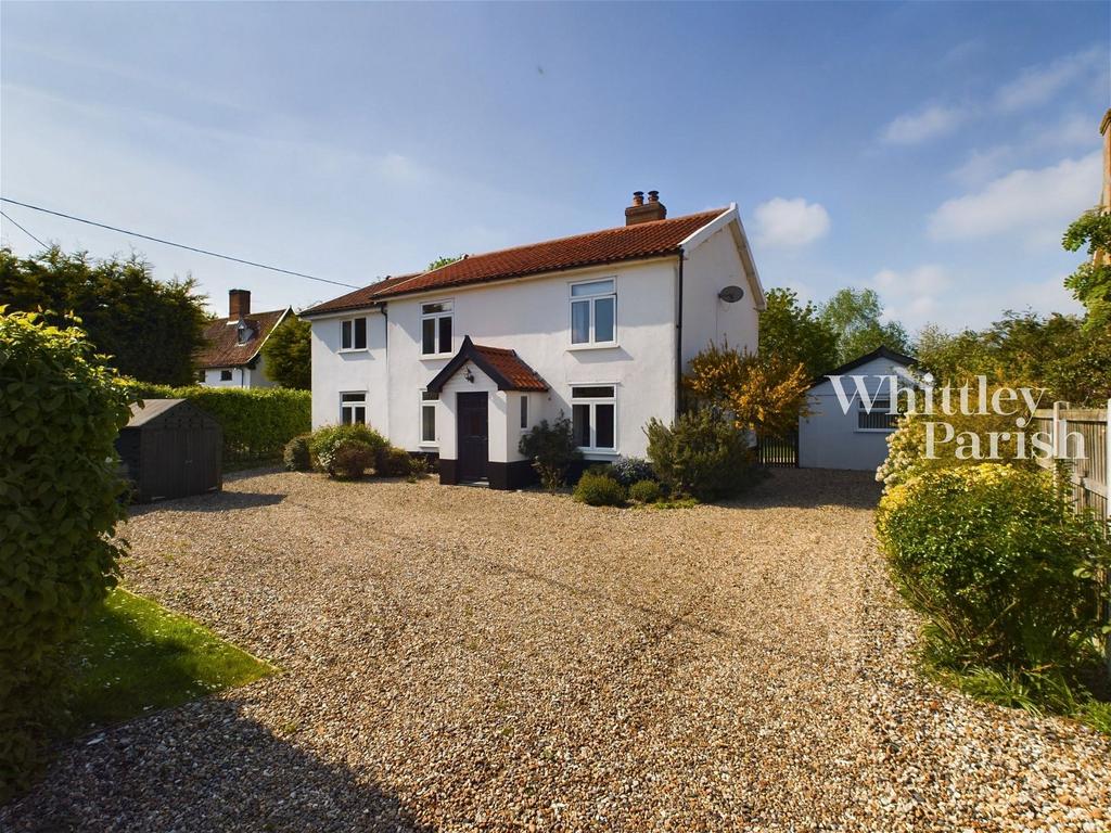 Hill Road, Tibenham 4 bed detached house for sale £550,000
