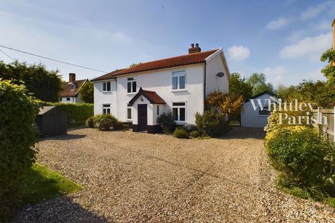 4 bedroom detached house for sale, Hill Road, Tibenham