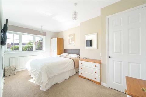 3 bedroom end of terrace house for sale, Packenham Road, Basingstoke