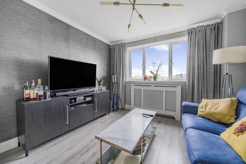 33a Chiswick Lane, London, W4 2LR