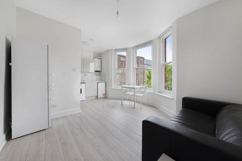 2 bedroom flat to rent, Richmond Way, Shepherds Bush, W12