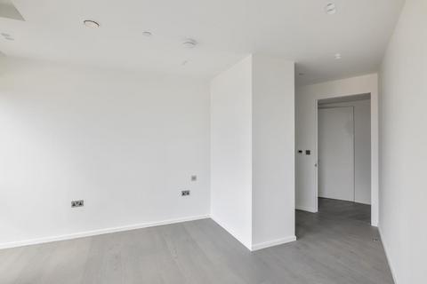 3 bedroom flat to rent, Upper Riverside, Cutter Lane, London SE10