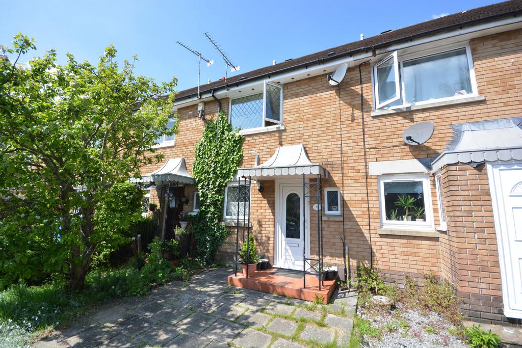 Goldfinch Road, Creekmoor, Poole BH17 2 bed terraced house for sale £