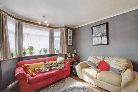 1 bedroom flat for sale, Recreation Way, Mitcham CR4