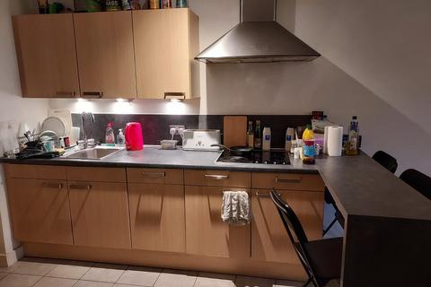 2 bedroom flat for sale, Fernie Street, Manchester M4