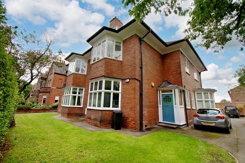 2 bedroom flat for sale, The Avenue, York YO30