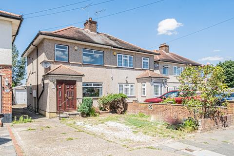 3 bedroom semi-detached house to rent, Weymouth Road, Hayes UB4