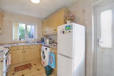 2 bedroom semi-detached bungalow for sale, Mills Farm Close, Oldham OL8