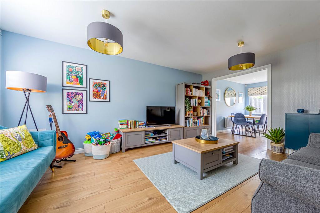 Holyrood Crescent, St. Albans... 4 bed semidetached house for sale £