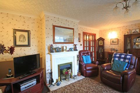 3 bedroom detached bungalow for sale, Maes Derwydd, Llangefni LL77