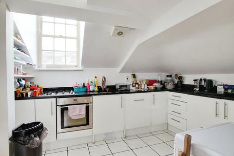 2 bedroom flat for sale, Canterbury Road, Margate CT9