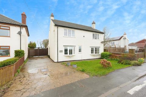 4 bedroom detached house for sale, Sutton Road, Alford LN13