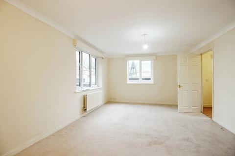 2 bedroom flat for sale, Sandford Avenue, Church Stretton SY6