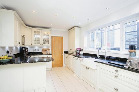 4 Bronheulwen, Porth, CF39 0BJ