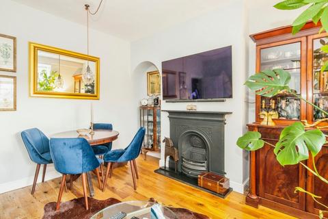 59 Castillon Road, London, SE6 1QD