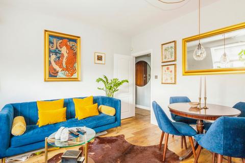 59 Castillon Road, London, SE6 1QD