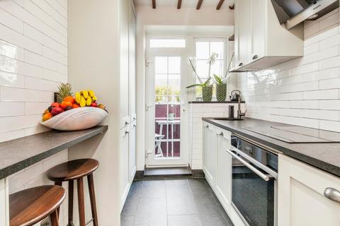 59 Castillon Road, London, SE6 1QD