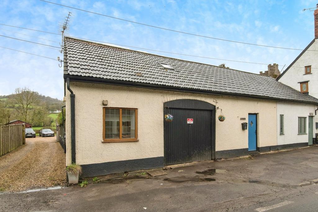 Monkton, Honiton EX14 3 bed terraced house for sale £250,000