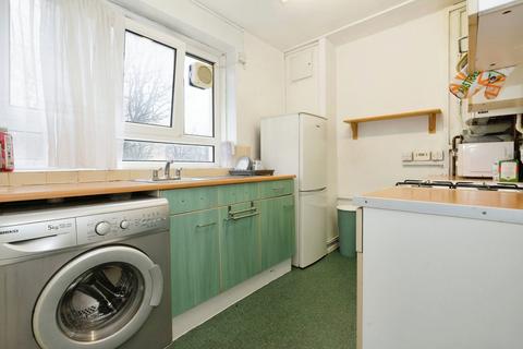 1 bedroom flat for sale, Buxton Street, London E1