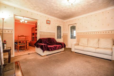 3 bedroom semi-detached house for sale, Scarth Terrace, Wakefield WF3